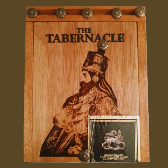 Suenos de Saundra Upcycled, Tabernacle Cedar Cigar Box, Decor/ Storage - Picture 1 of 13